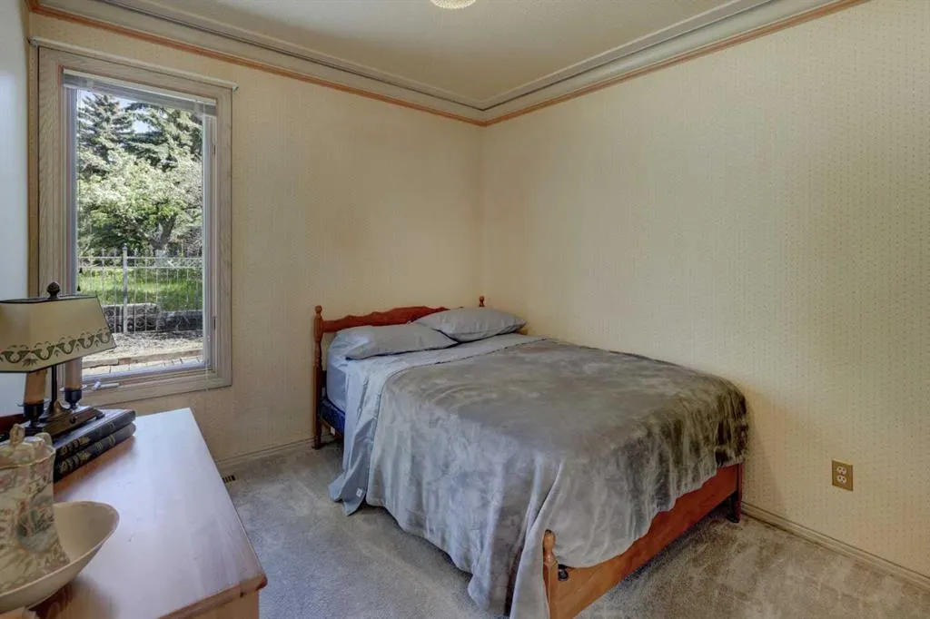 76 Edgeland Road NW
