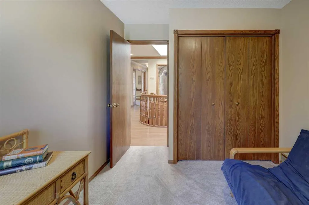 76 Edgeland Road NW