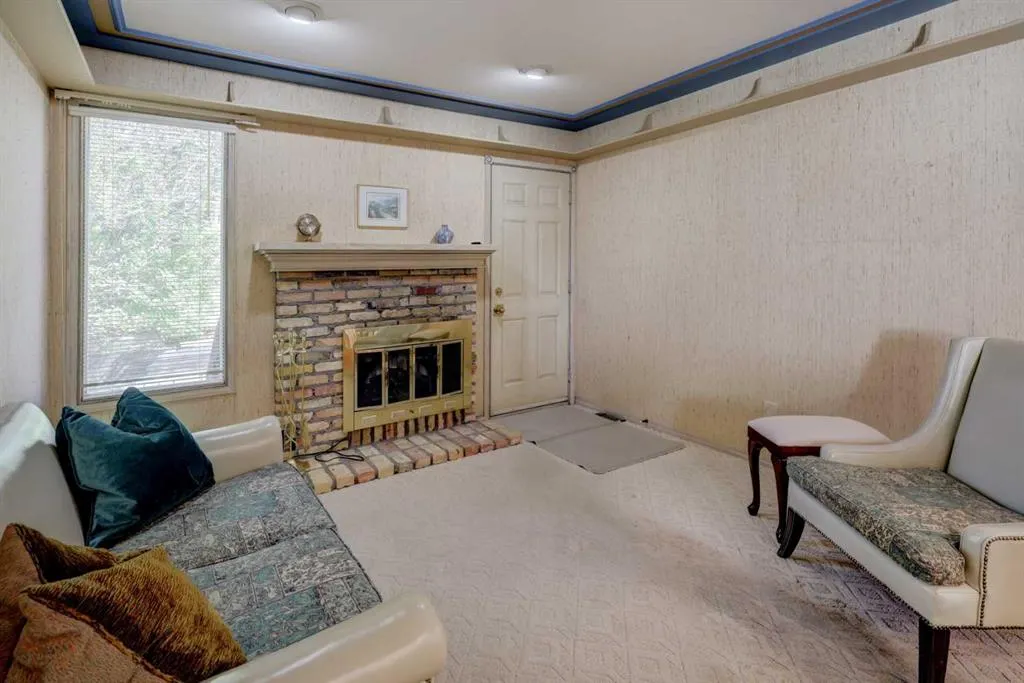 76 Edgeland Road NW