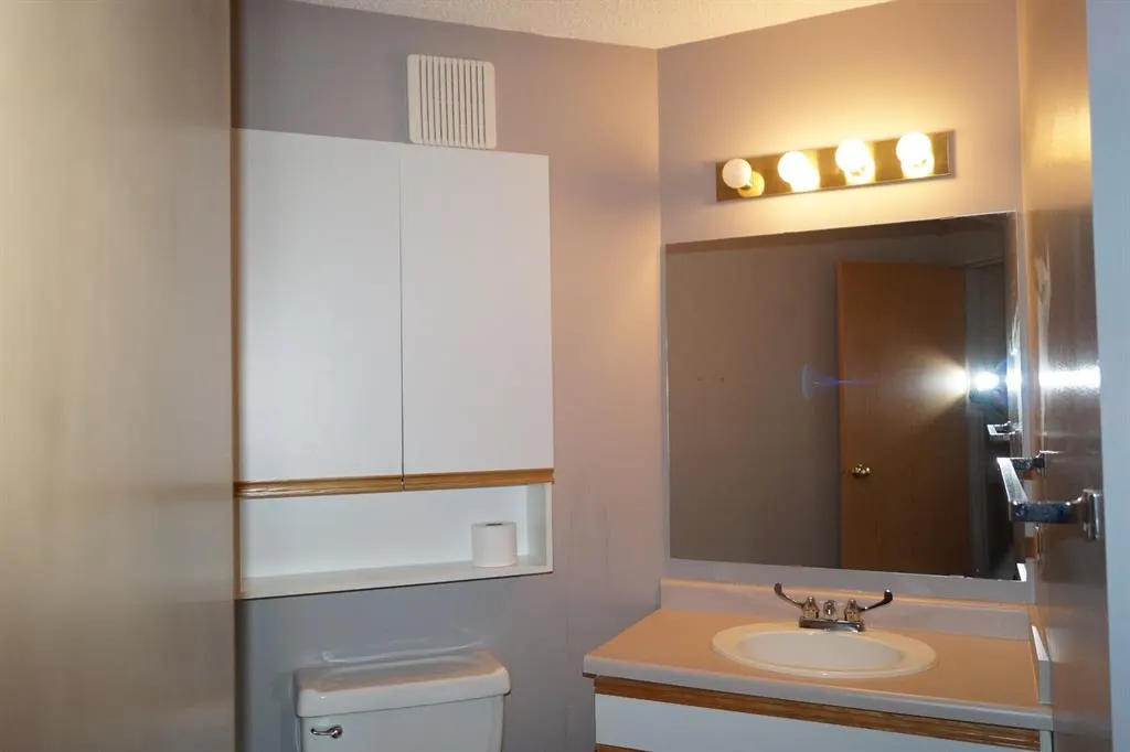 5007 52 Avenue, #407