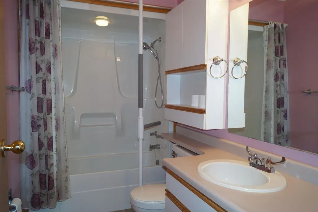 5007 52 Avenue, #407
