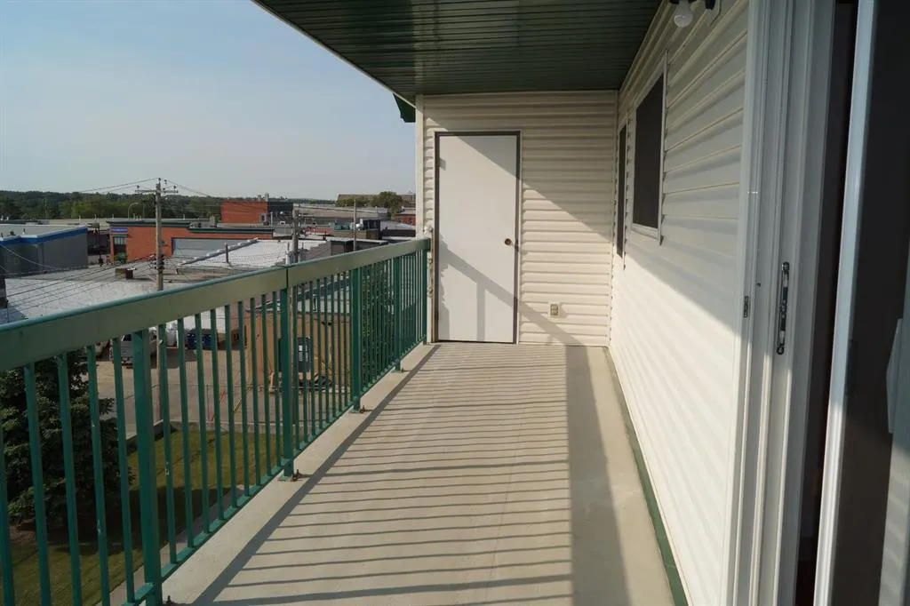 5007 52 Avenue, #407