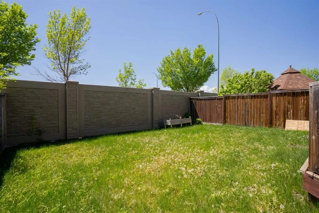 186 Harvest Rose Circle NE