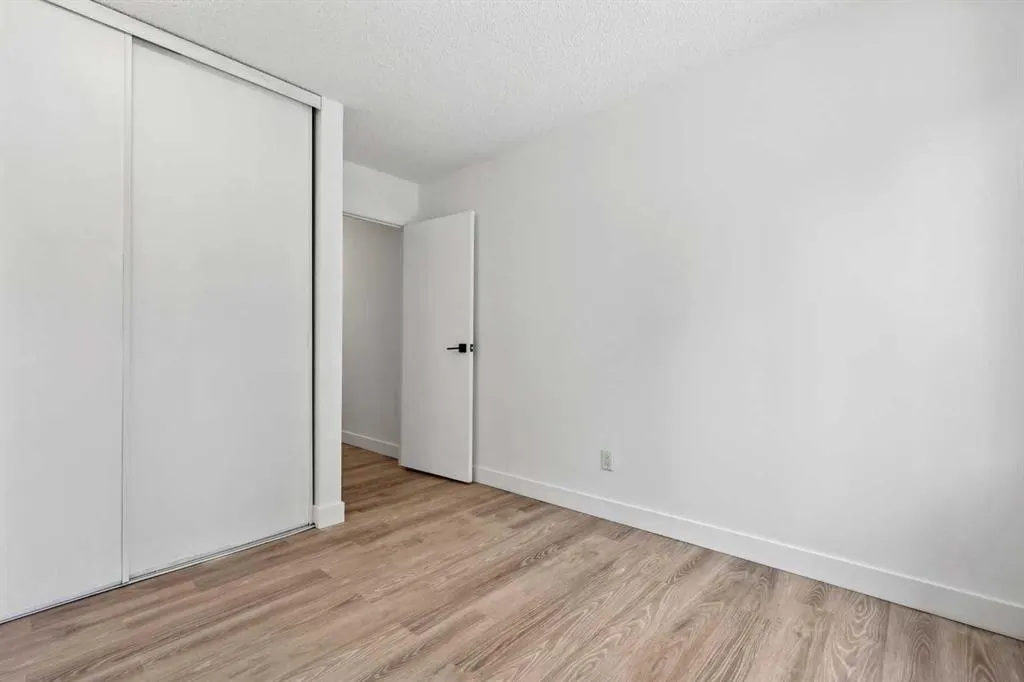 1414 5 Street SW, #206