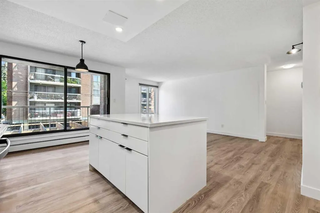 1414 5 Street SW, #206