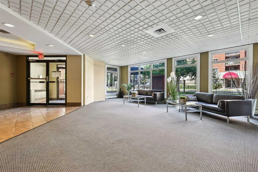 1414 5 Street SW, #206