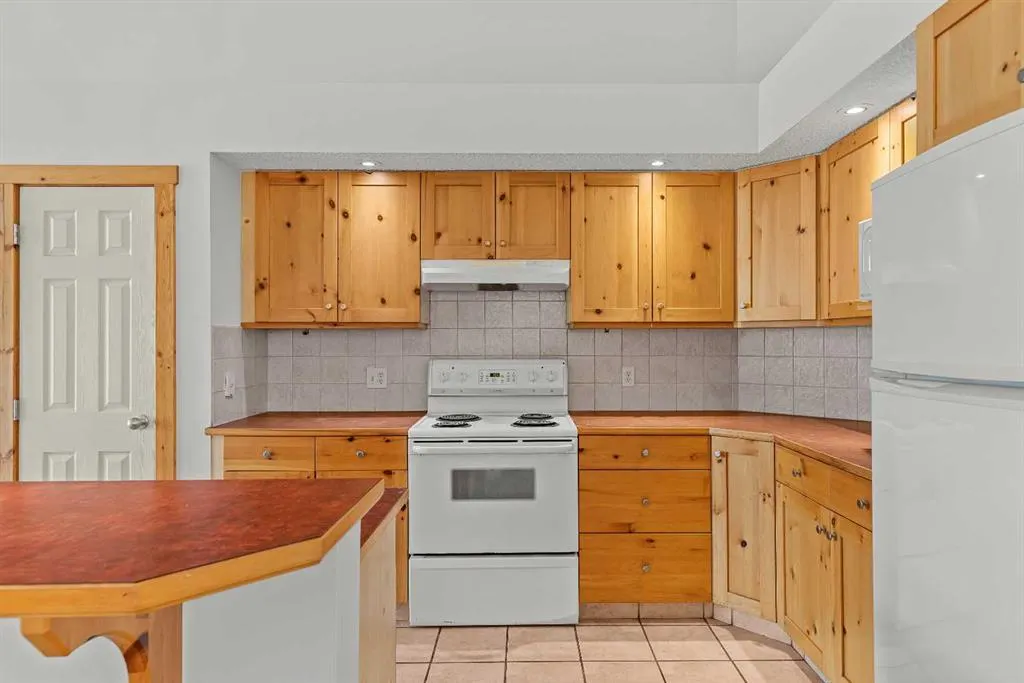833 7th Street, #3