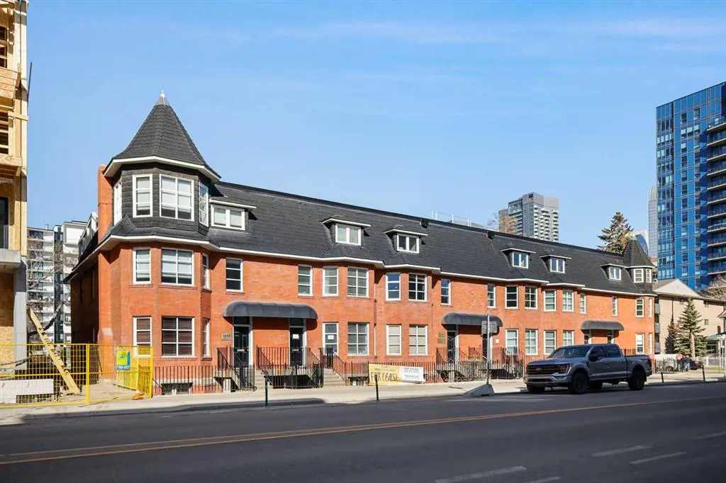 1411 2 Street SW