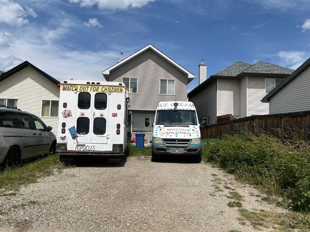 87 Cranberry Place SE