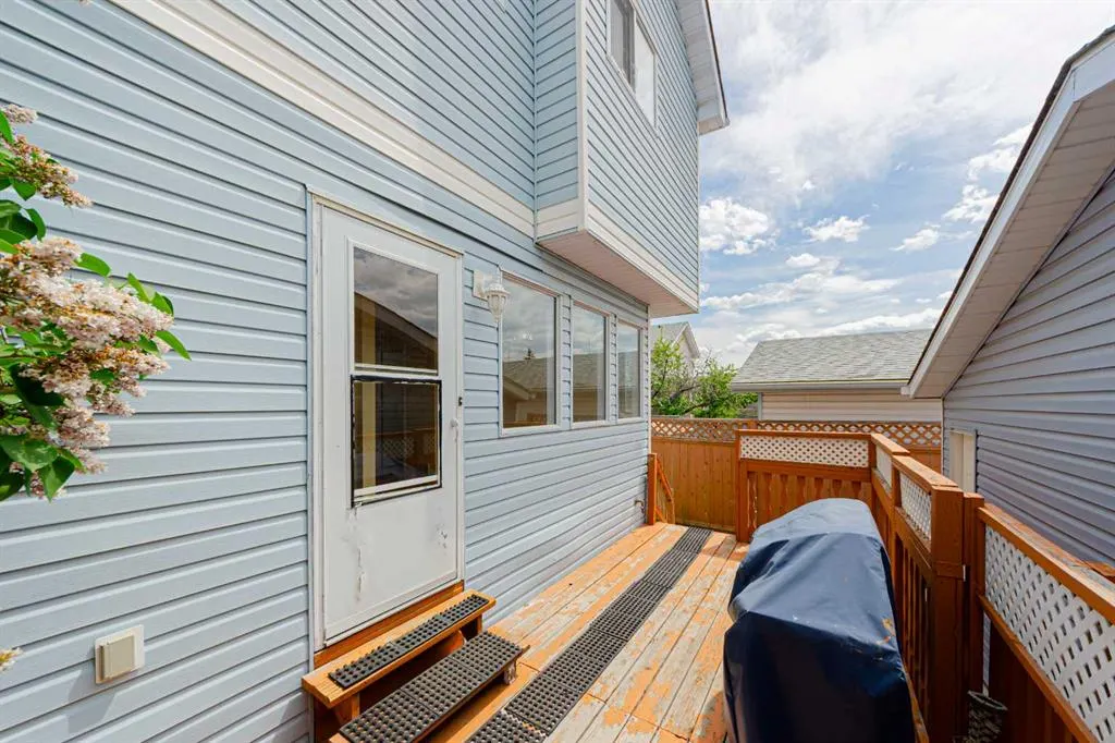 265 Fresno Place NE
