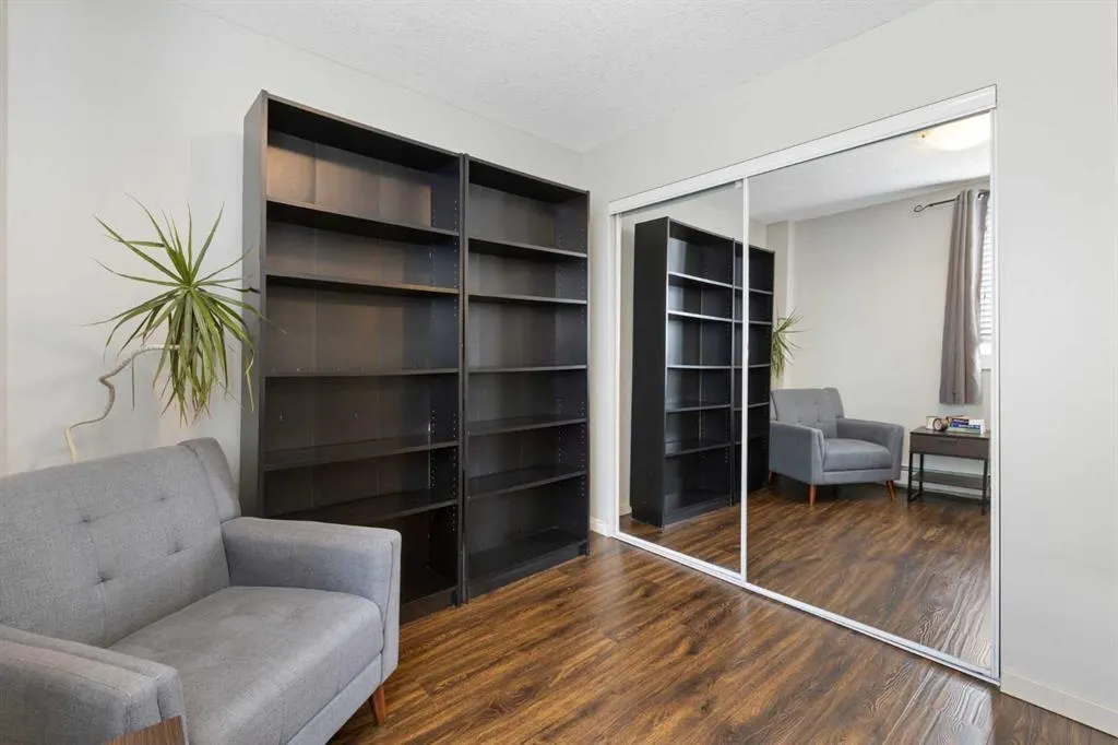 429 14 Street NW, #606