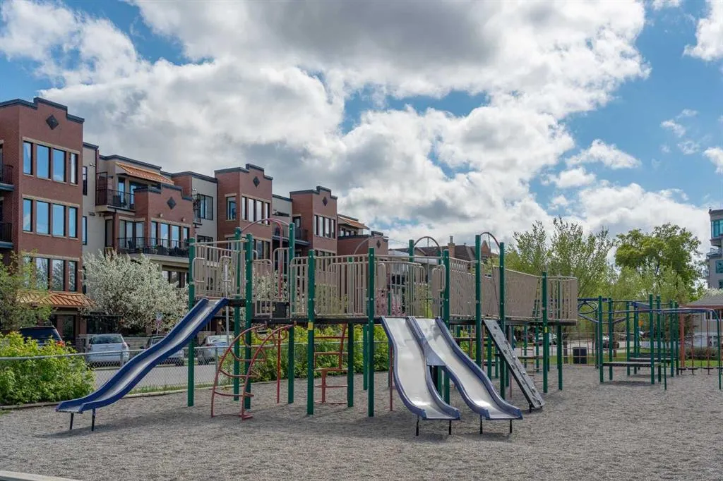 429 14 Street NW, #606