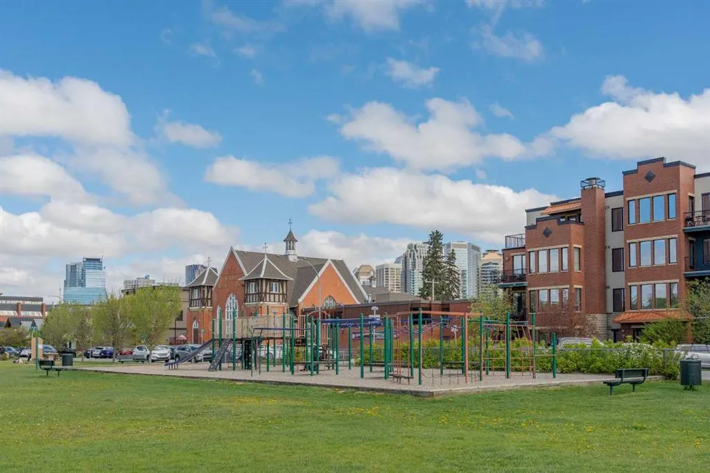 429 14 Street NW, #606
