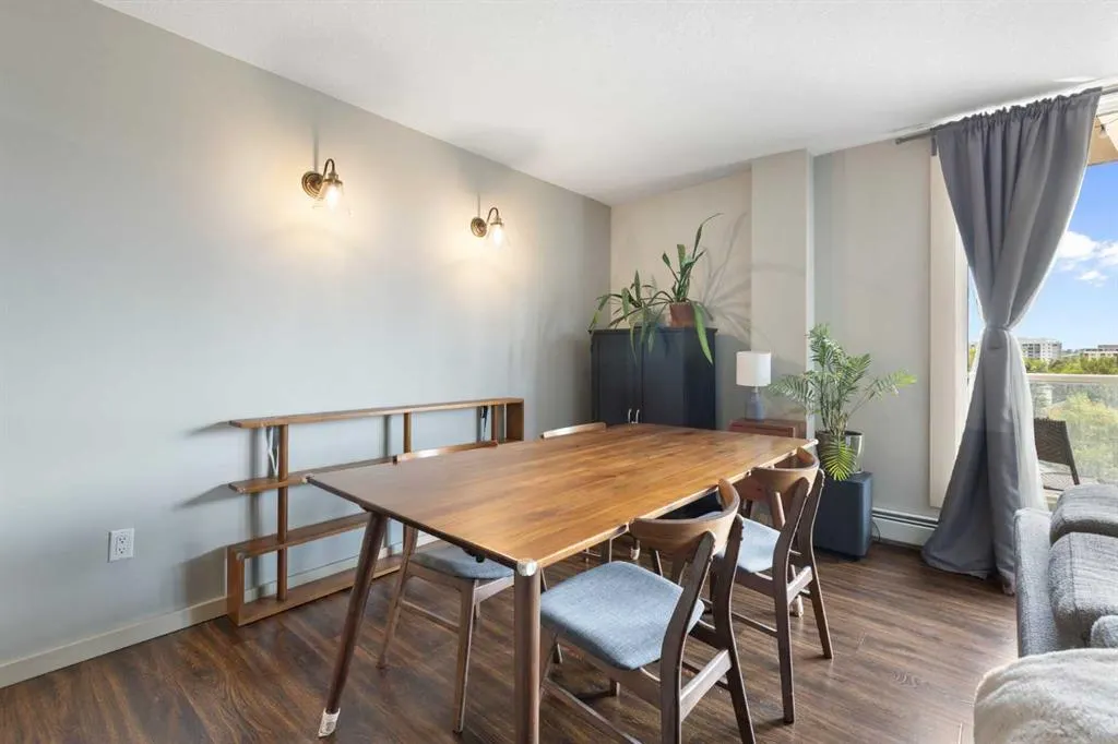 429 14 Street NW, #606