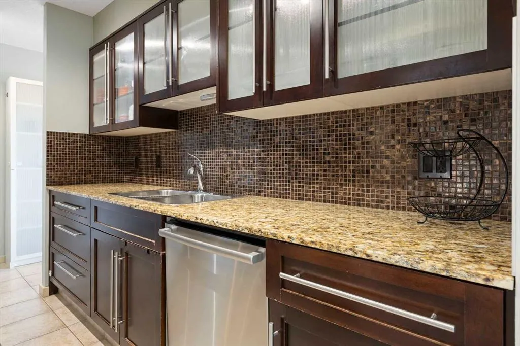 429 14 Street NW, #606