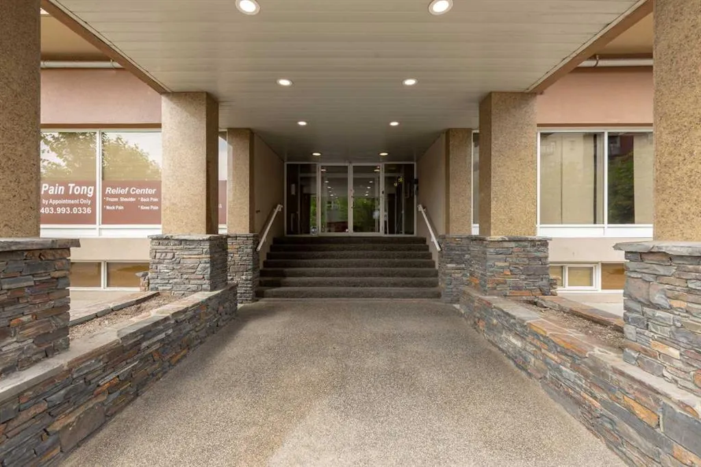 429 14 Street NW, #606