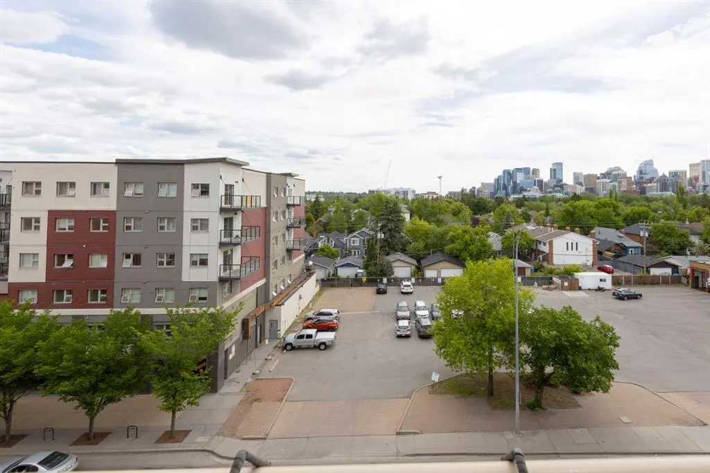 429 14 Street NW, #606