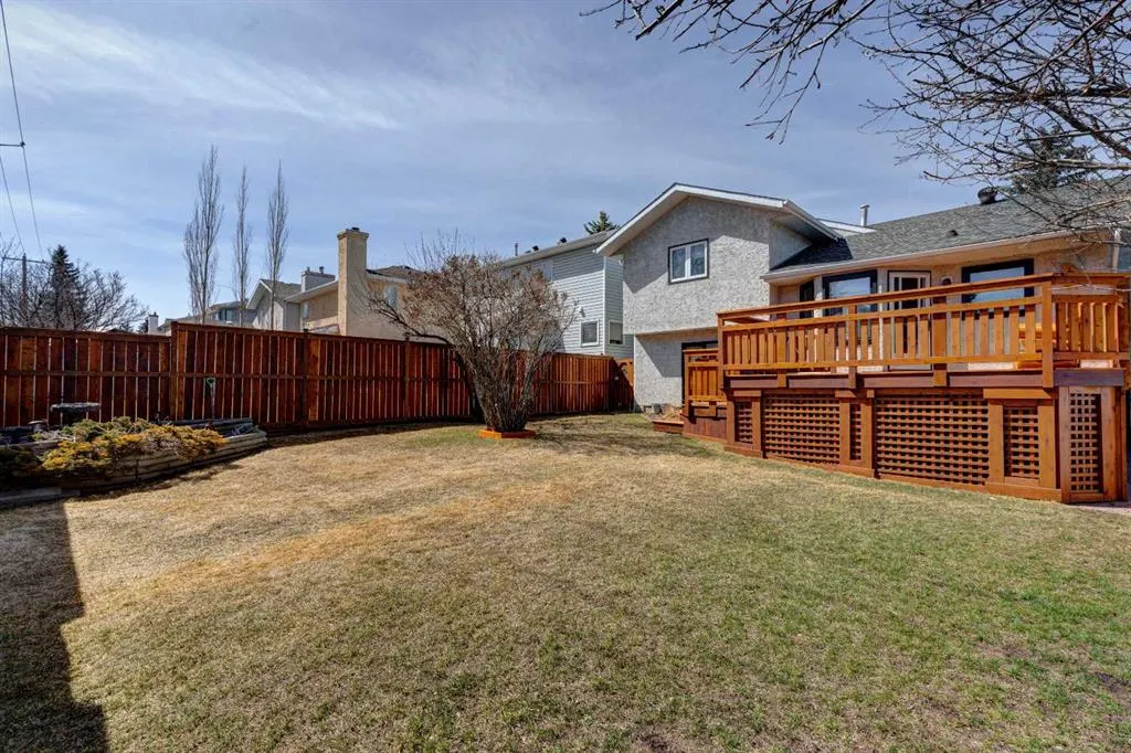 116 Macewan Ridge Close NW