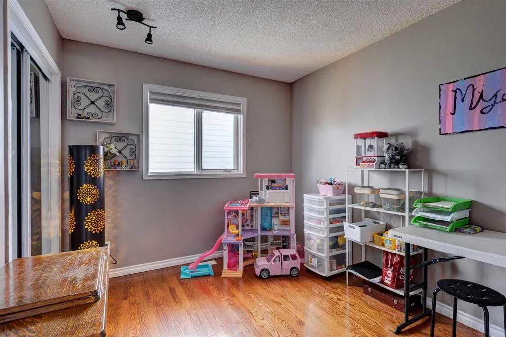 116 Macewan Ridge Close NW