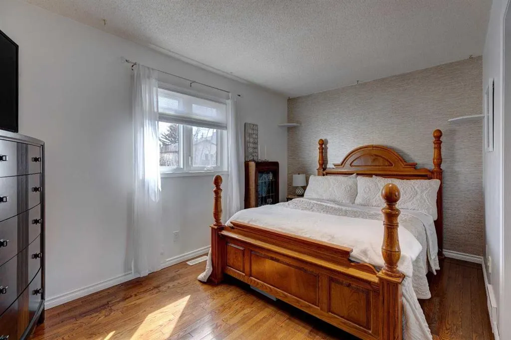 116 Macewan Ridge Close NW