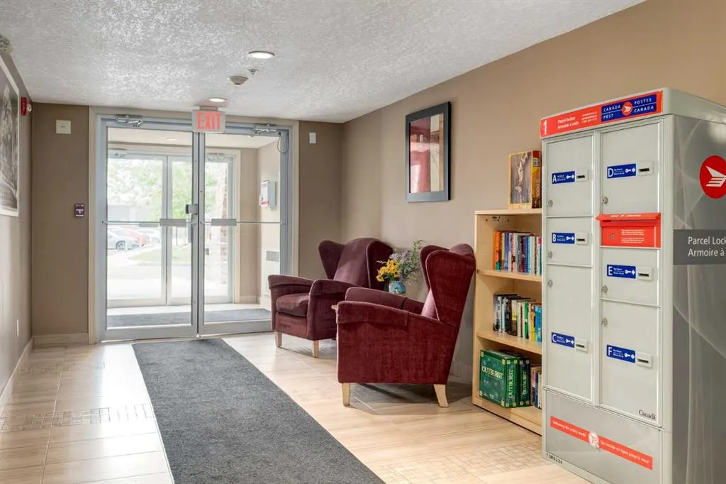 102 Cranberry Park SE, #106