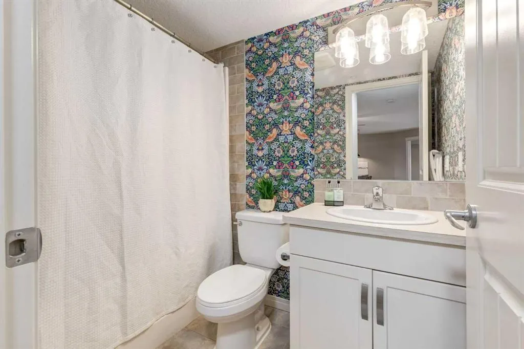 102 Cranberry Park SE, #106