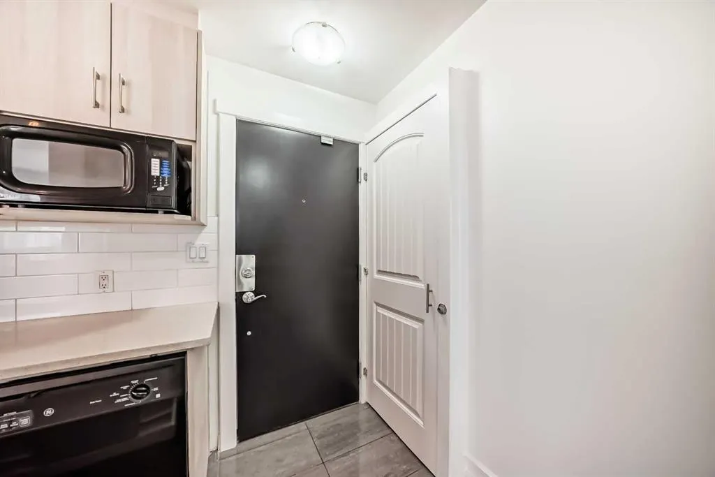 706 15 Avenue SW, #503