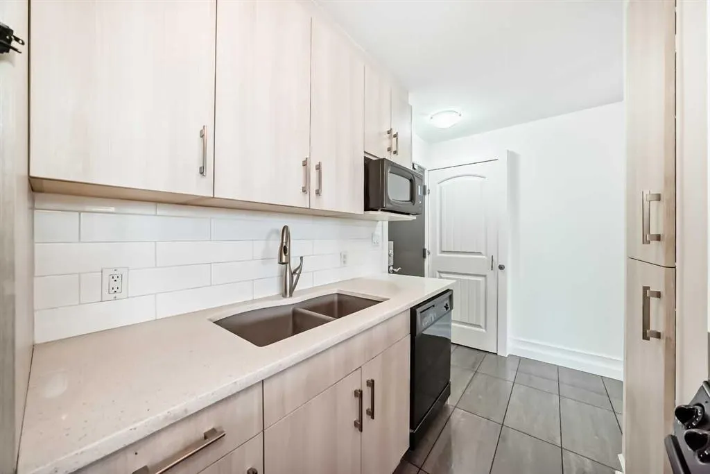 706 15 Avenue SW, #503