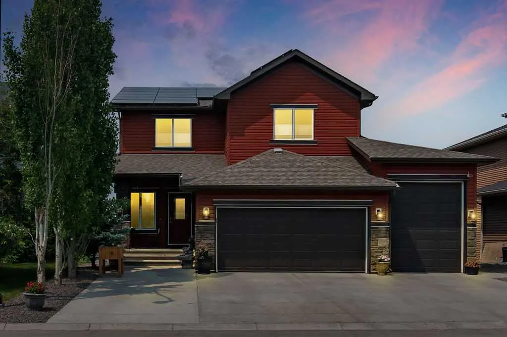 128 Drake Landing Terrace