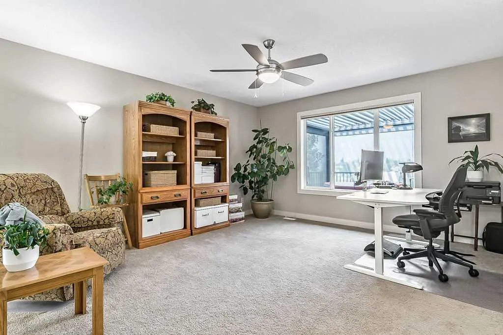 128 Drake Landing Terrace