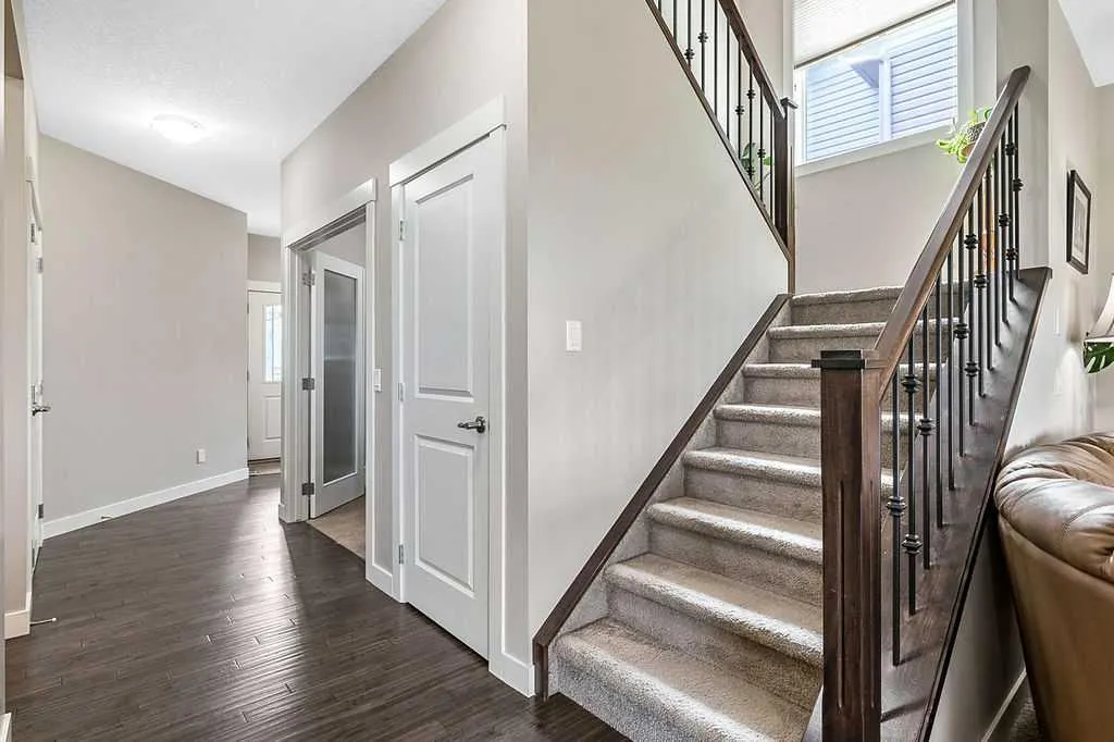 128 Drake Landing Terrace