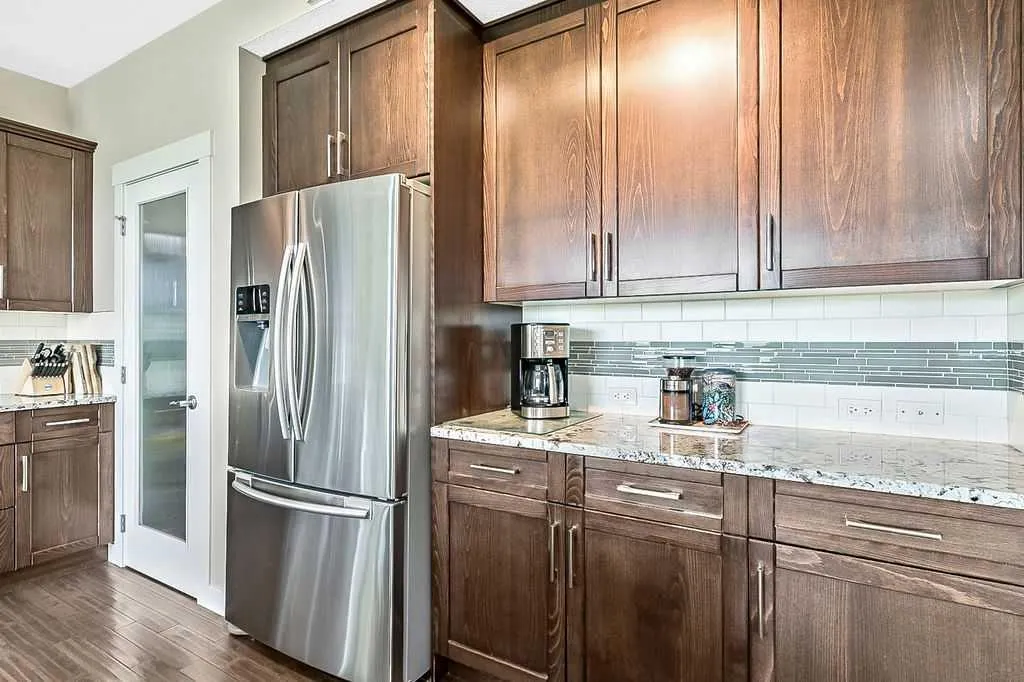 128 Drake Landing Terrace