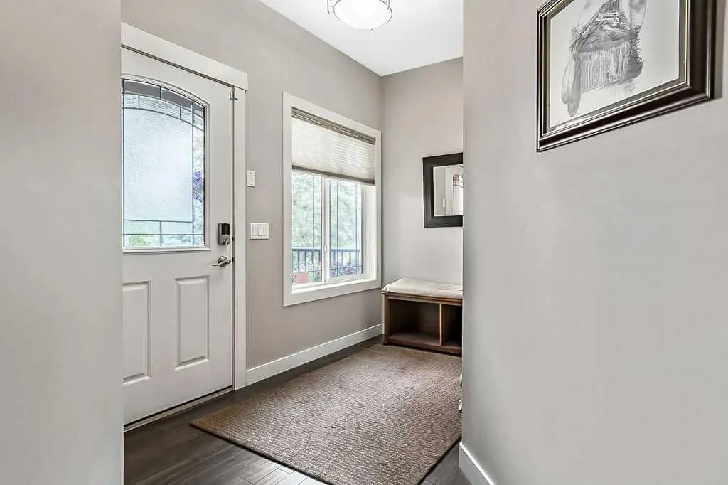 128 Drake Landing Terrace