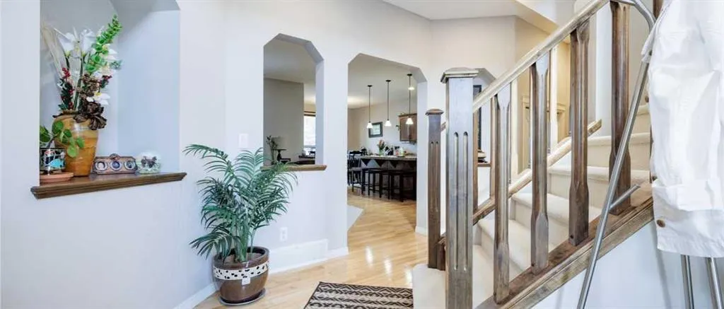 7 Royal Oak Circle NW