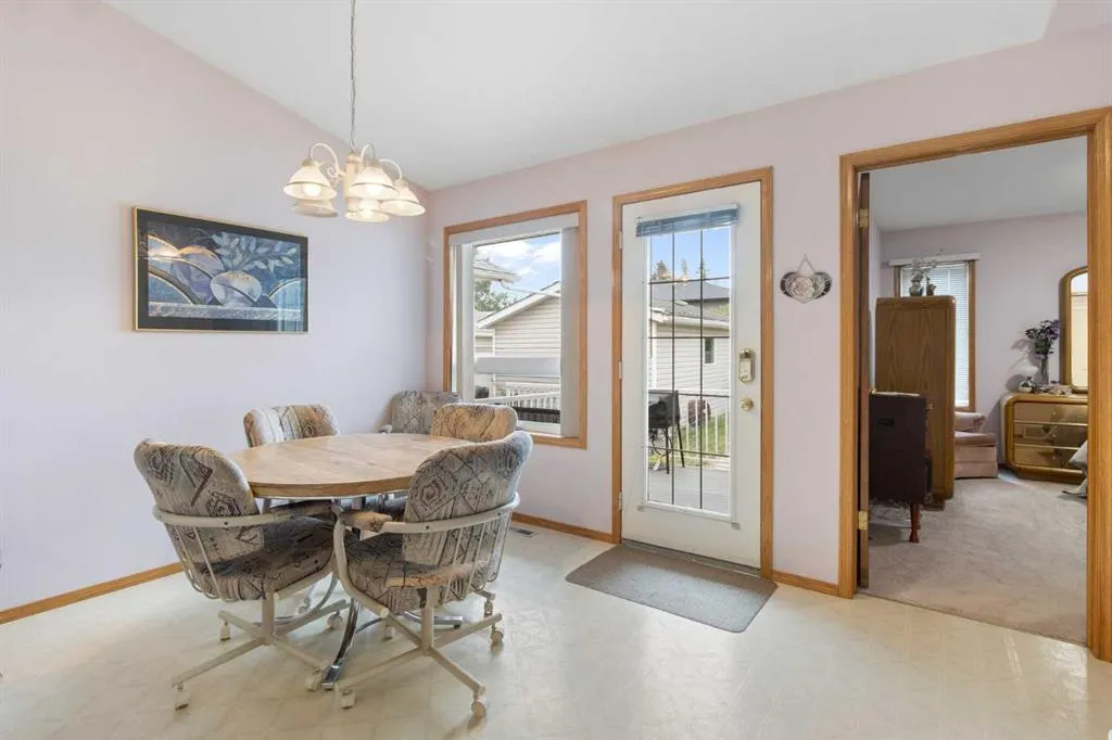 520 Lakeside Boulevard