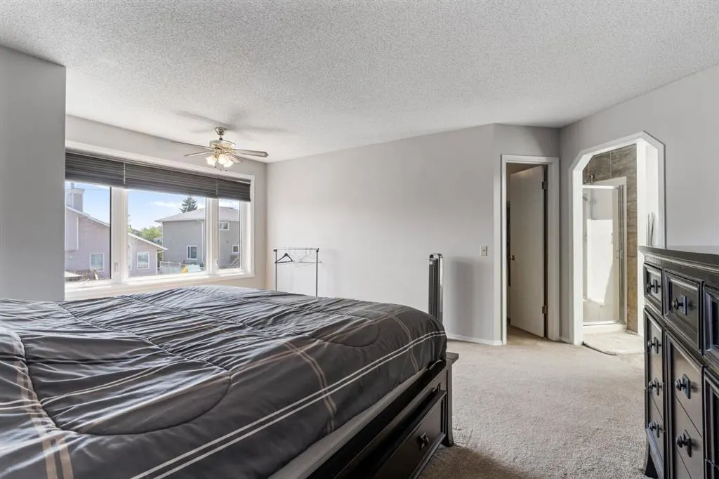 39 Harvest Oak Green NE