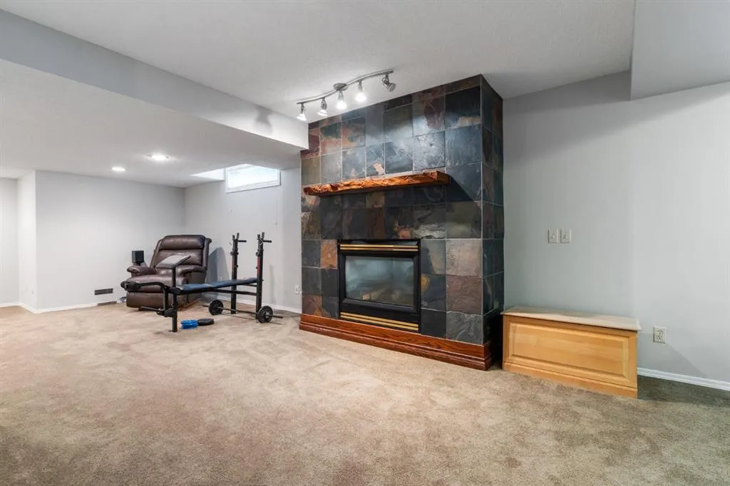 39 Harvest Oak Green NE