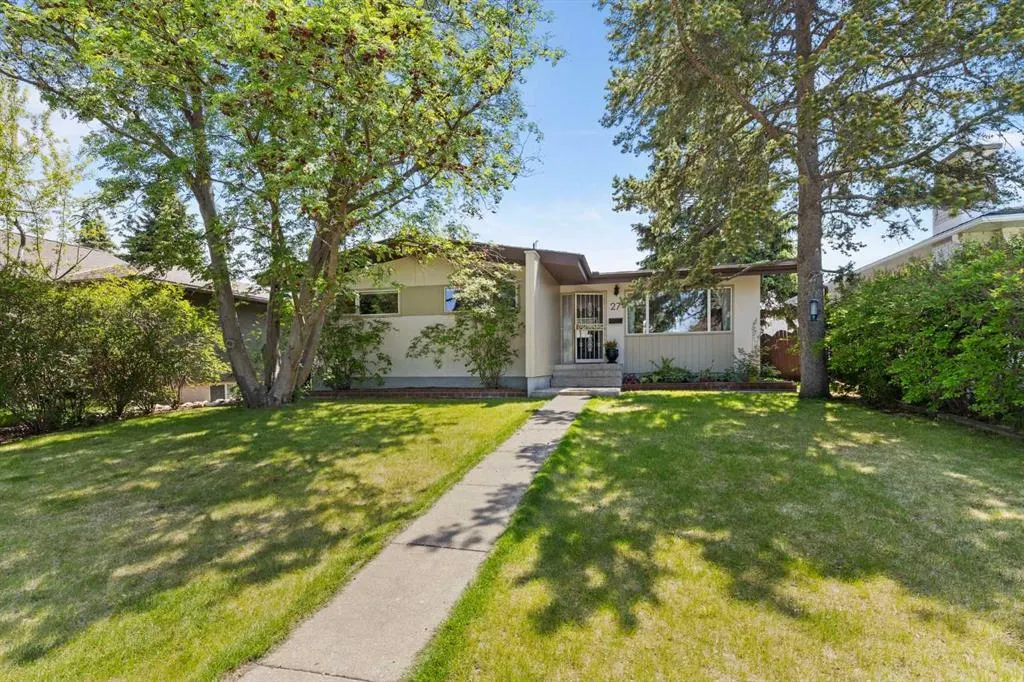 27 Gordon Drive SW