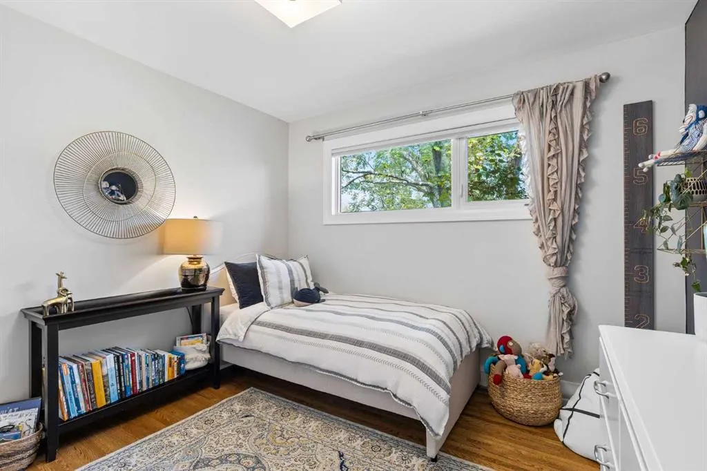 27 Gordon Drive SW