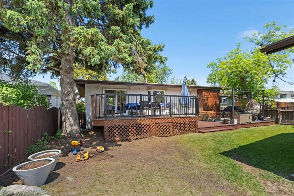 27 Gordon Drive SW
