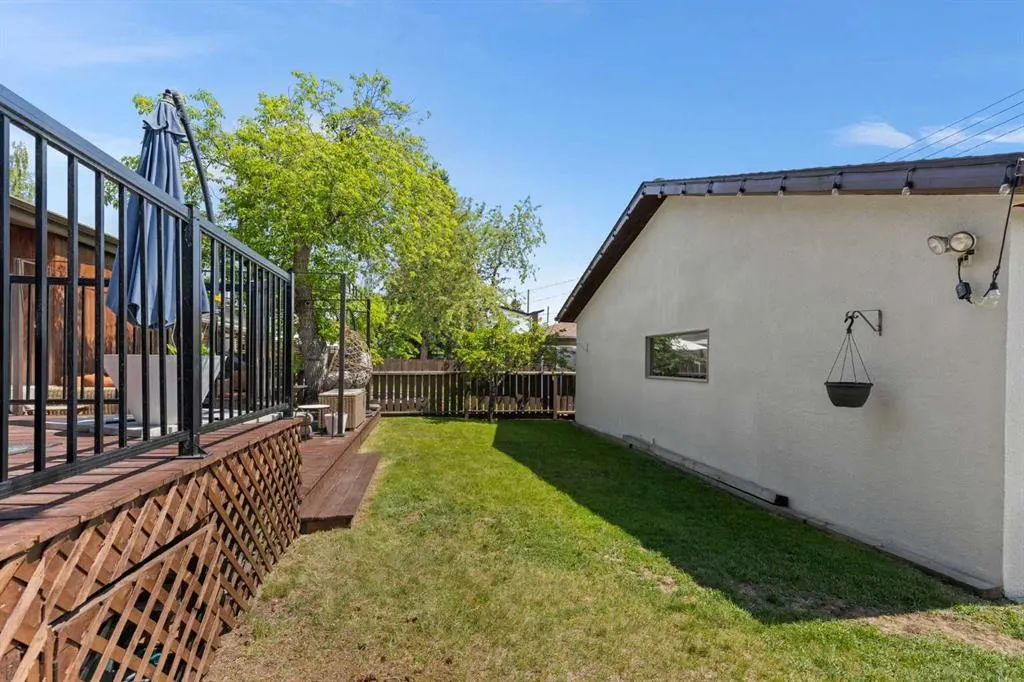 27 Gordon Drive SW