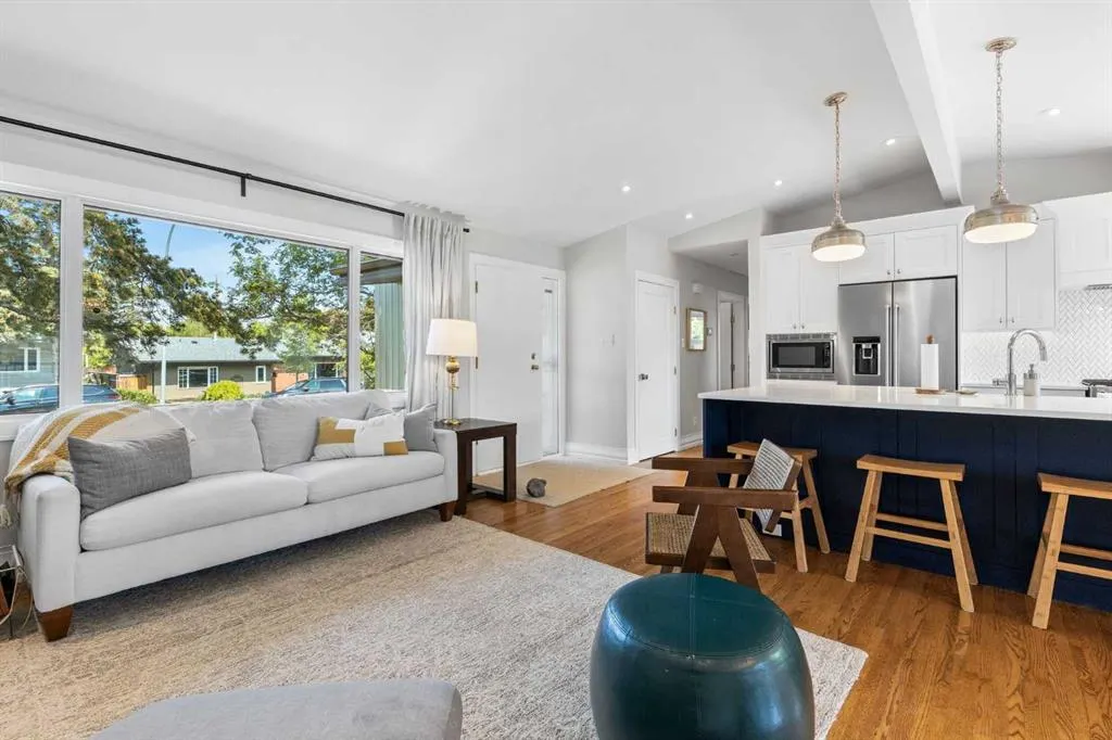27 Gordon Drive SW
