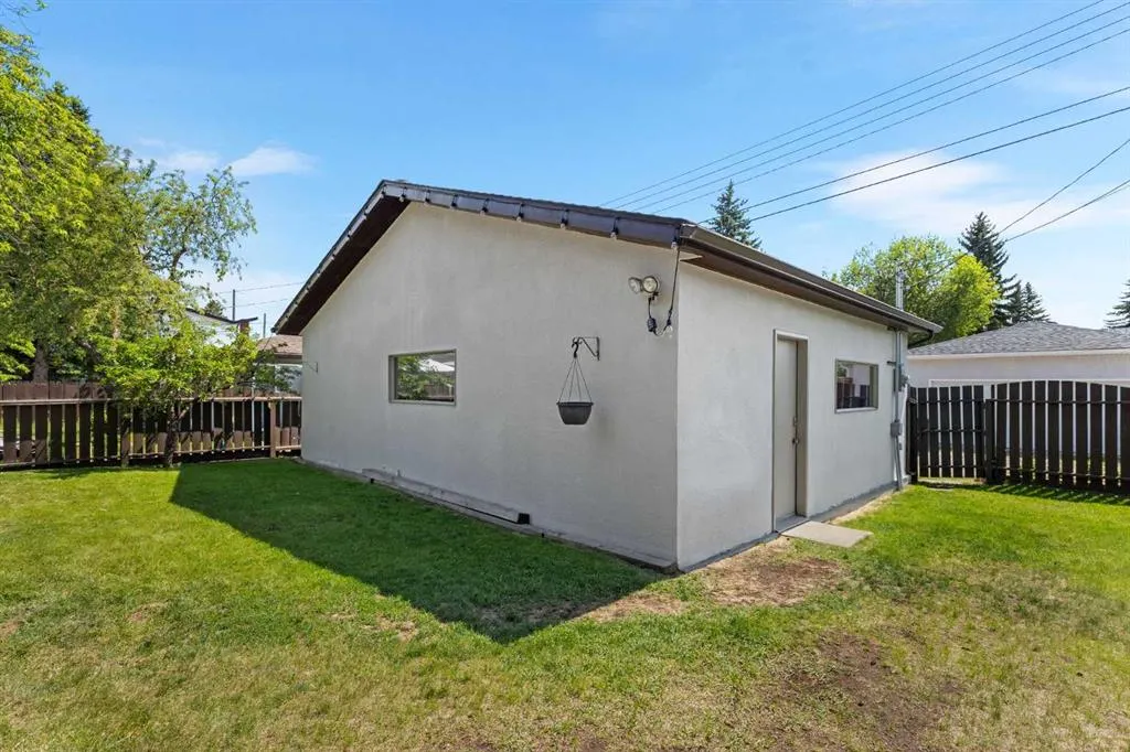 27 Gordon Drive SW