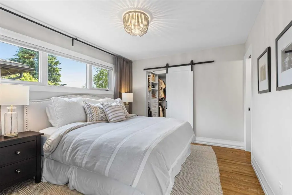 27 Gordon Drive SW
