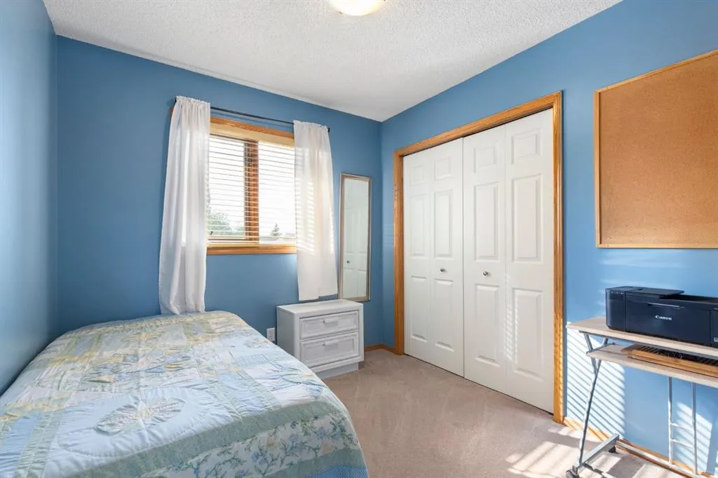 3 Sheep River Crescent