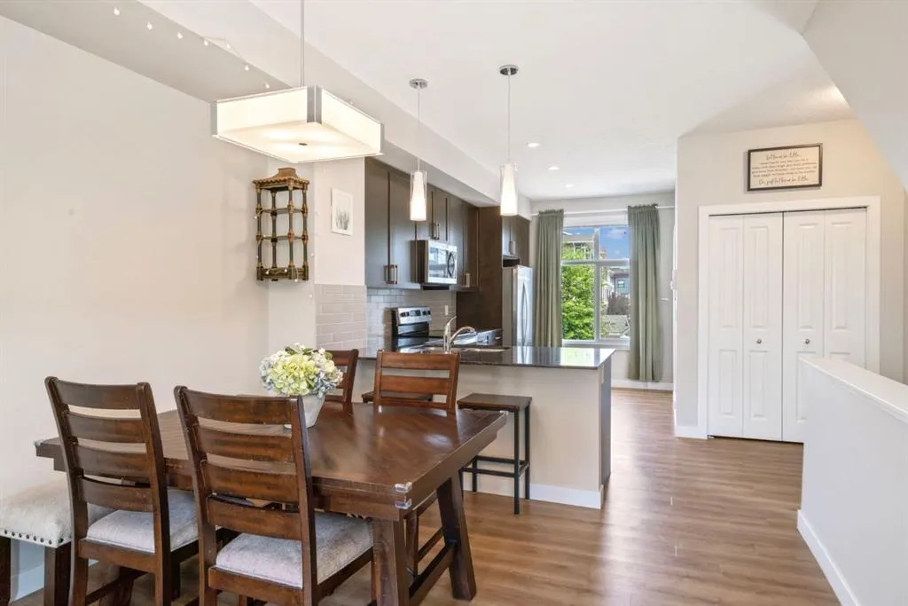 19640 40 Street SE