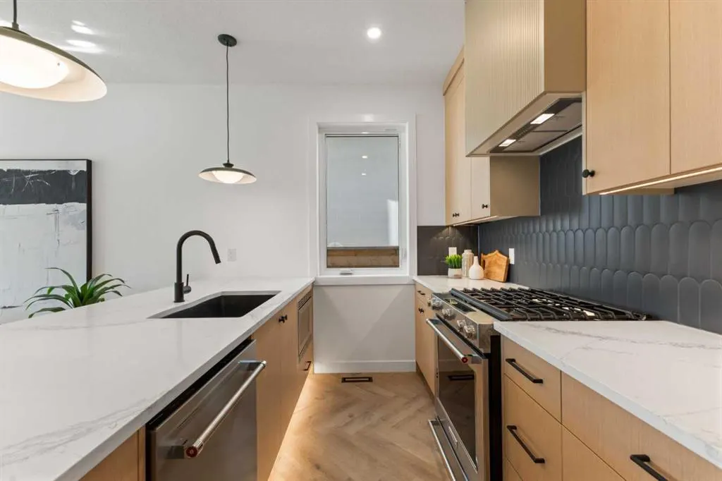 1524 29 Avenue SW, #3