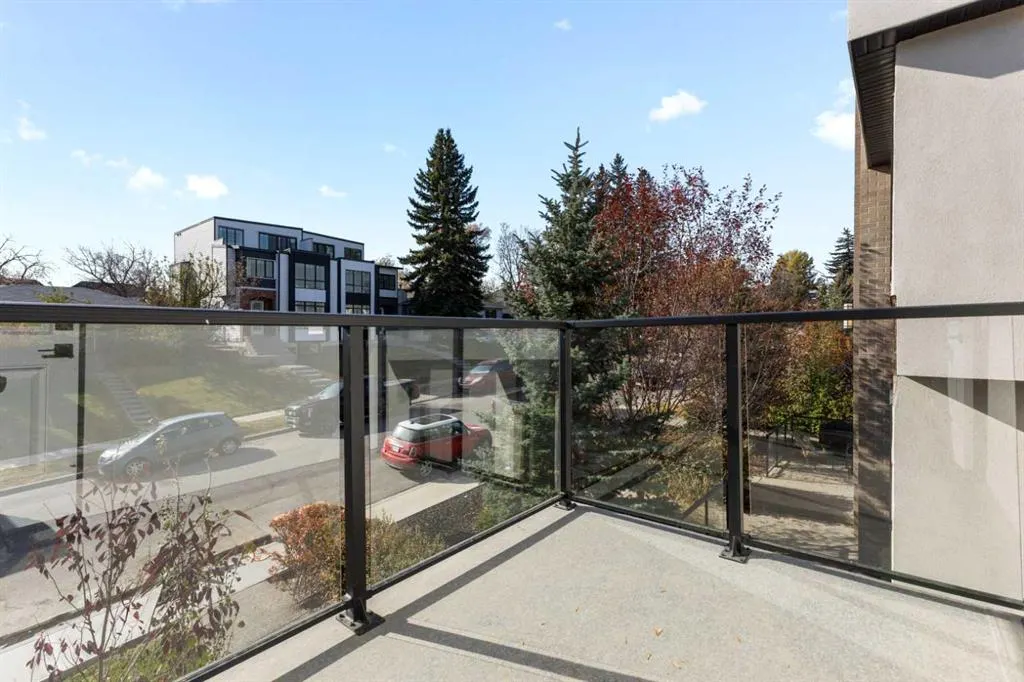 1524 29 Avenue SW, #3