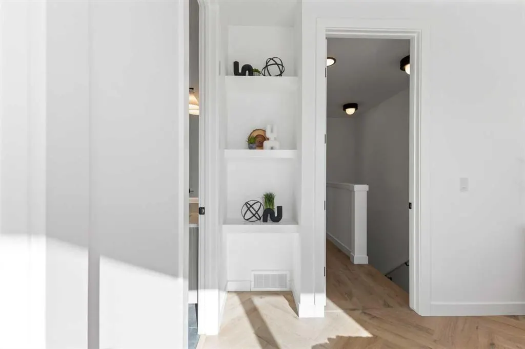 1524 29 Avenue SW, #3