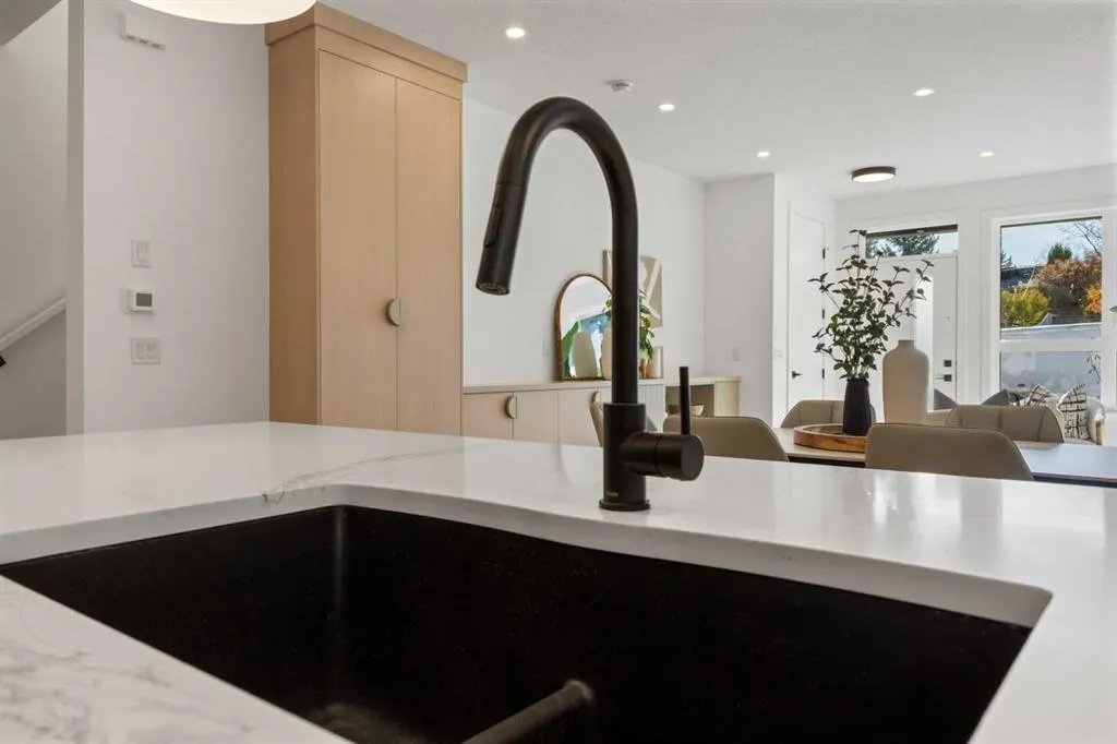 1524 29 Avenue SW, #3